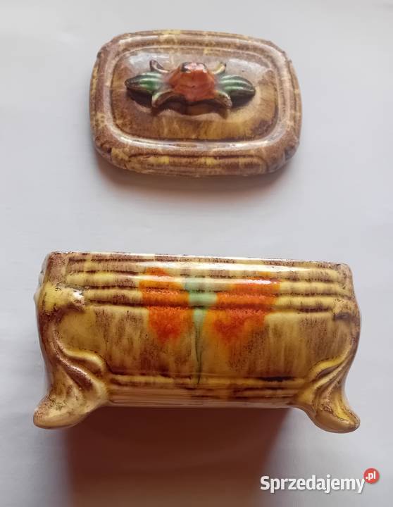 Ceramiczna szkatułka Jasba zdobiona glazurą Porcelana i szkło wielkopolskie Koźminek sprzedam