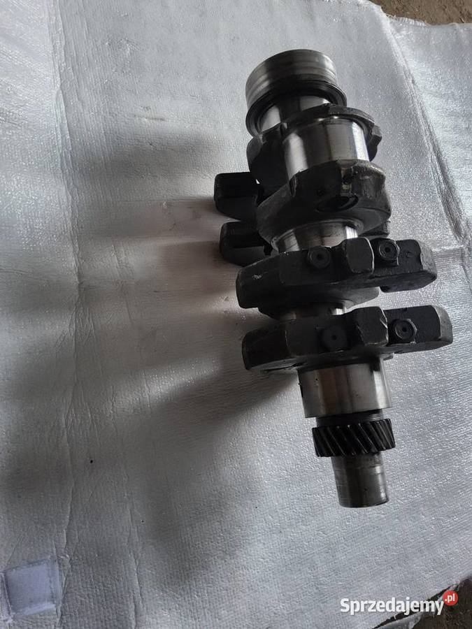 Wał korbowy do Ursusa C 330 stan sprzedam