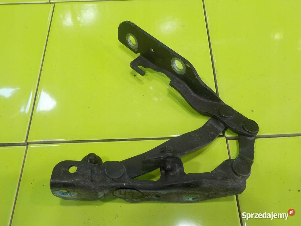 SSANGYONG RODIUS II TURISMO 20 B 14r zawias Suków