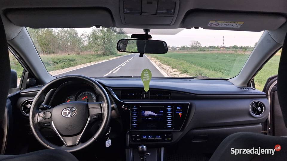Toyota Auris II 14D 2015 Salon Polska Karczew sprzedam