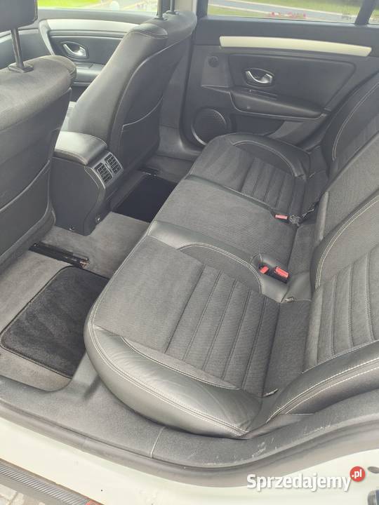 Renault laguna 20 benzyna Stan super Laguna Olecko