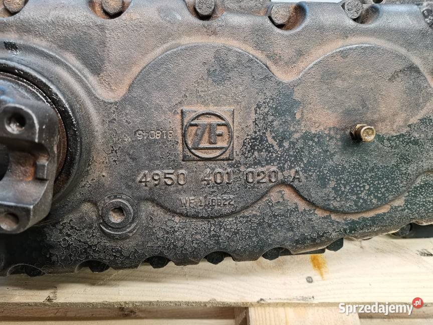 Skrzynia kątowa ZF 4950401018 Holland LM 735 Wilkowo sprzedam