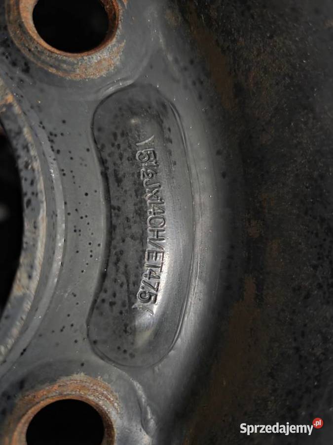 Koła zimowe Ford 14 16570R14 sprzedam