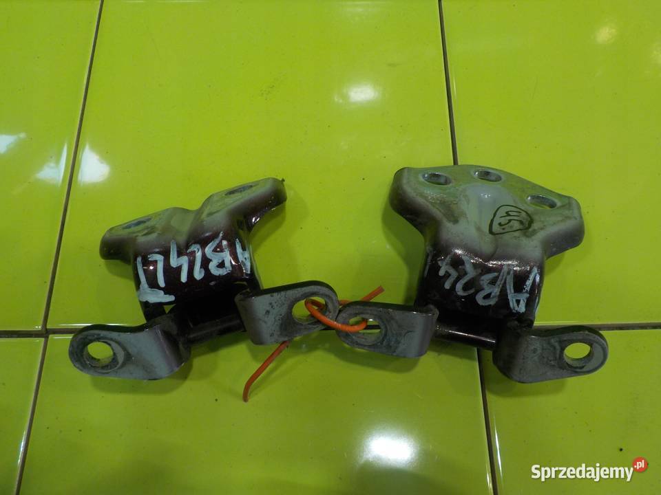 SSANGYONG RODIUS II TURISMO 20 B 14r zawiasy