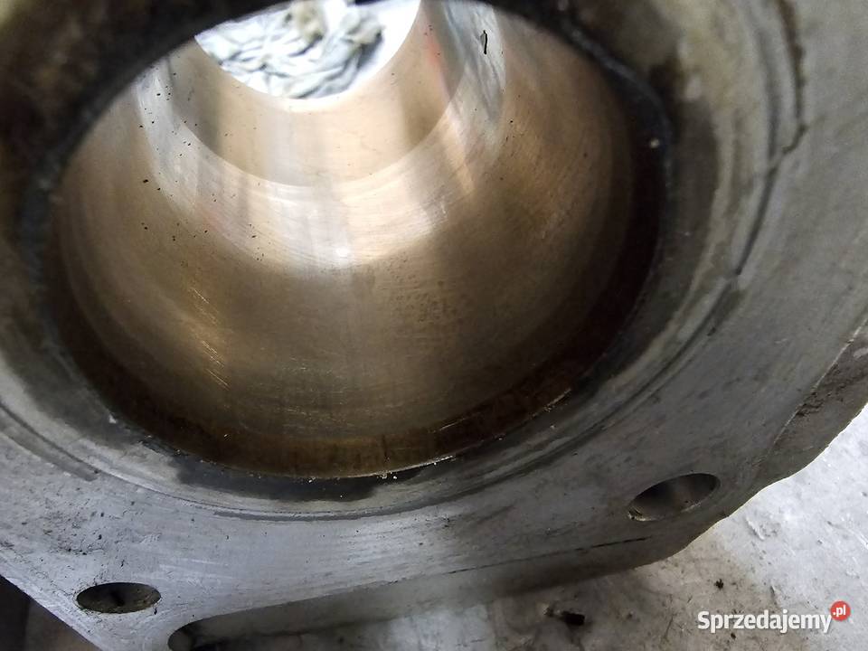 Hyosung gv125 cylinder tył tylny tylni aquila GV Jelenia Góra