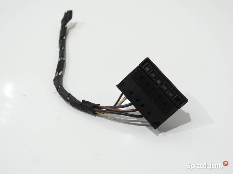 KOSTKA LAMPY TYŁ W BŁOTNIK BMW E61 LCI 9120989 Lampy tylne Motoryzacja
