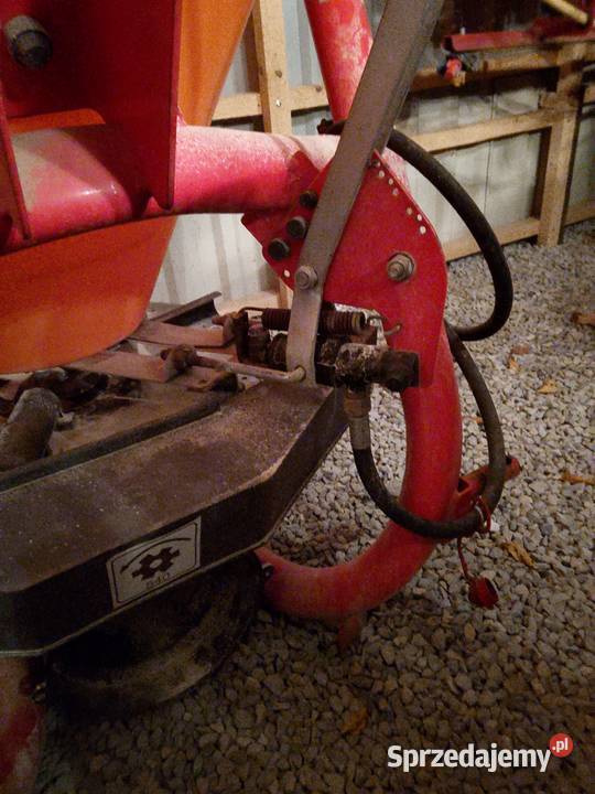 Rozsiewacz nawozów sztucznych firmy Dexwal nieuszkodzony Dębno