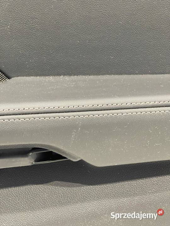 BMW 8 G15 BOCZEK TAPICERKA DRZWI PRAWY PRZÓD