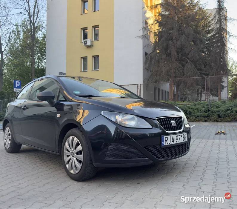 Seat Ibiza IV 14 MPI 2010 sprzedam