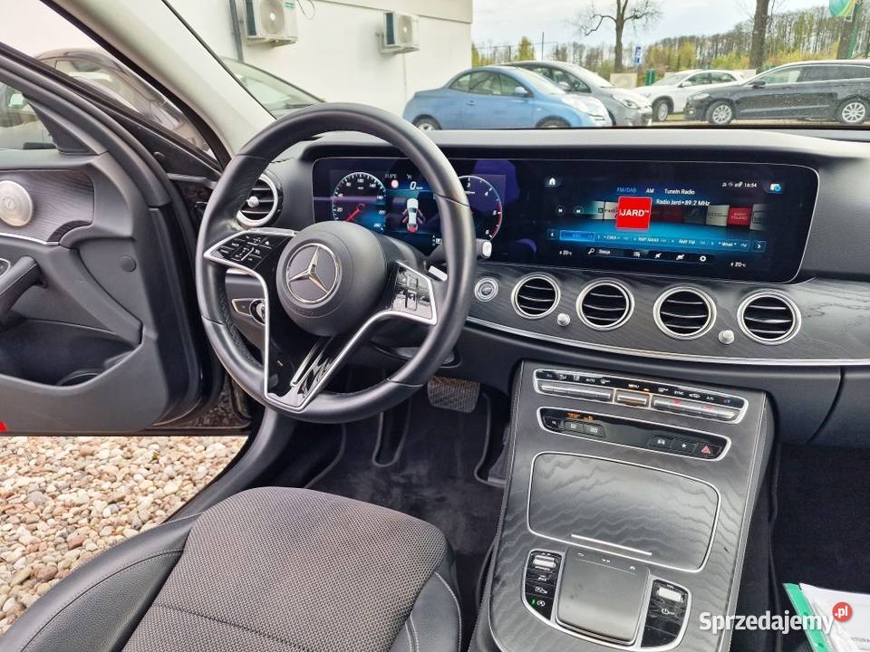 E220 D 4MATIC BUSINESS EDITION SALON POLSKA