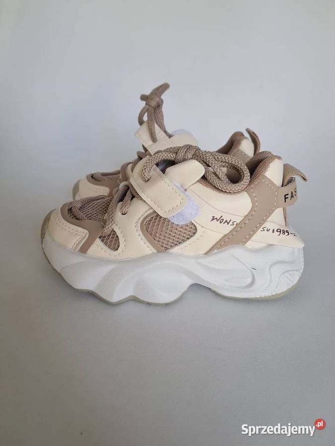 nowe buciki dziecka rozmiar 23 długość wkładki sprzedam