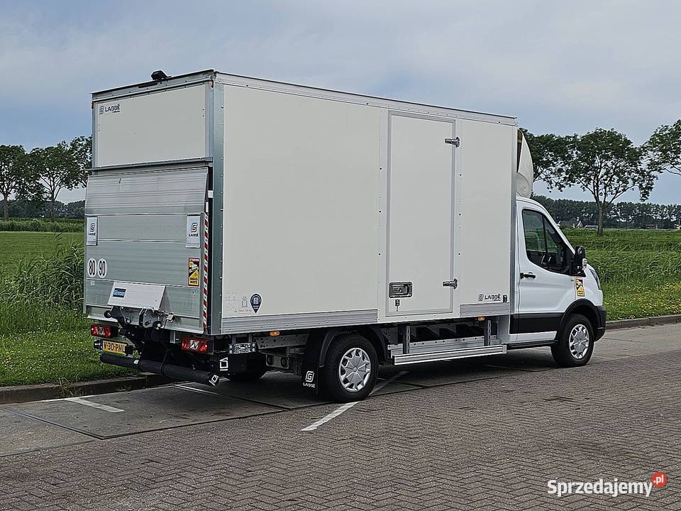 Ford ETRANSIT kontener winda załadowcza 4x2 2025