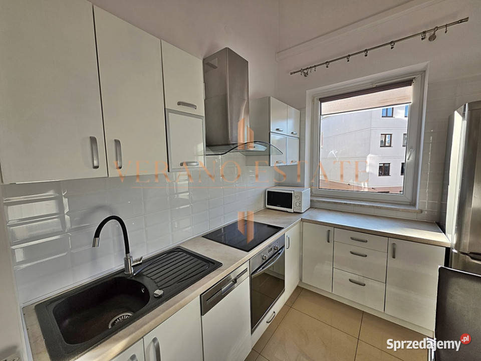 Wyposażone 2 pokoje garaż klimatyzacja balkon Wynajem Warszawa