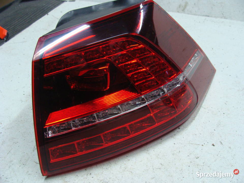 VW GOLF 7 VII GTI GTD LAMPA LED PRAWA TYLNA 5G0945208