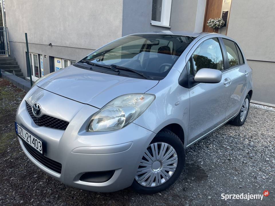 Toyota yaris 2009 5drzwi klima komputer super CD Jelenia Góra