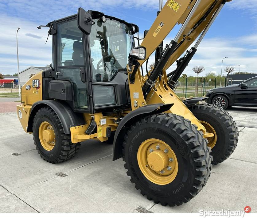 FABRYCZNIE NOWY CAT 906 1h Tuliszków