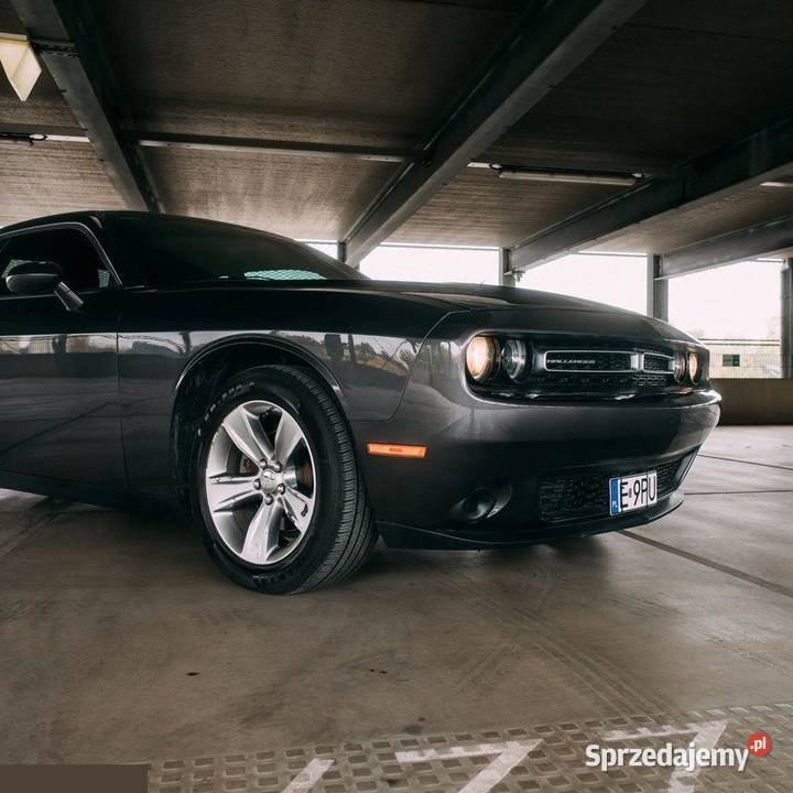 Dodge Challenger Automatik SXT Plus 309 2016r automatyczna Łódź