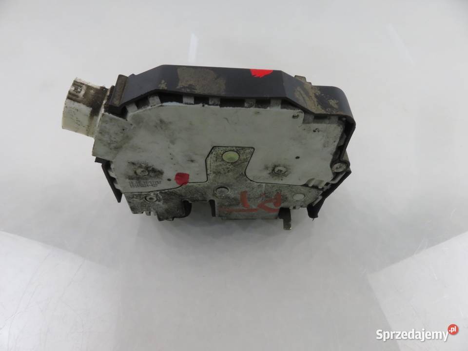 ZAMEK PRAWY TYLNY LAND ROVER FREELANDER L314