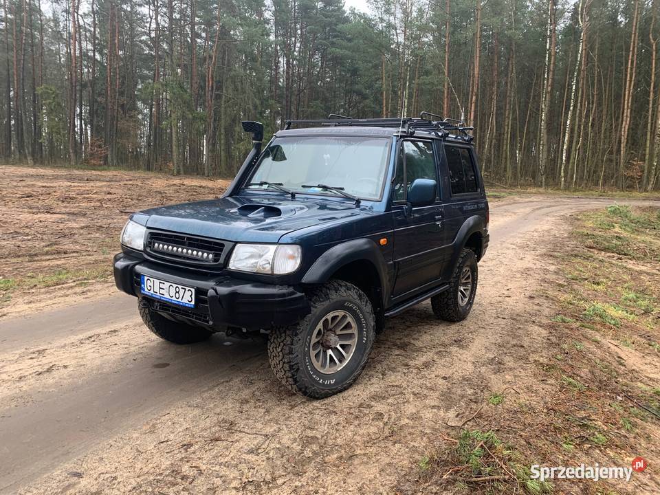 Hyundaia Gallopera II 4x4 offroad Pajero granatowy Chwaszczyno
