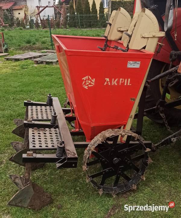 Sadzarka do ziemniaków Akpil Przeworsk
