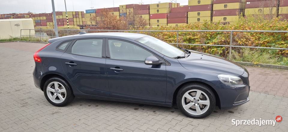 Volvo v40 2014r T2 16 benzyna 98 przebiegu Gdynia