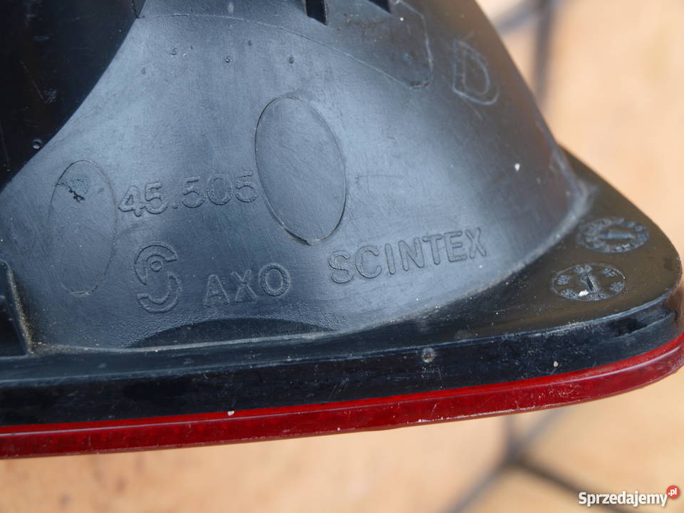 Peugeot 406 Kombi lampa prawa tył w klape 1996