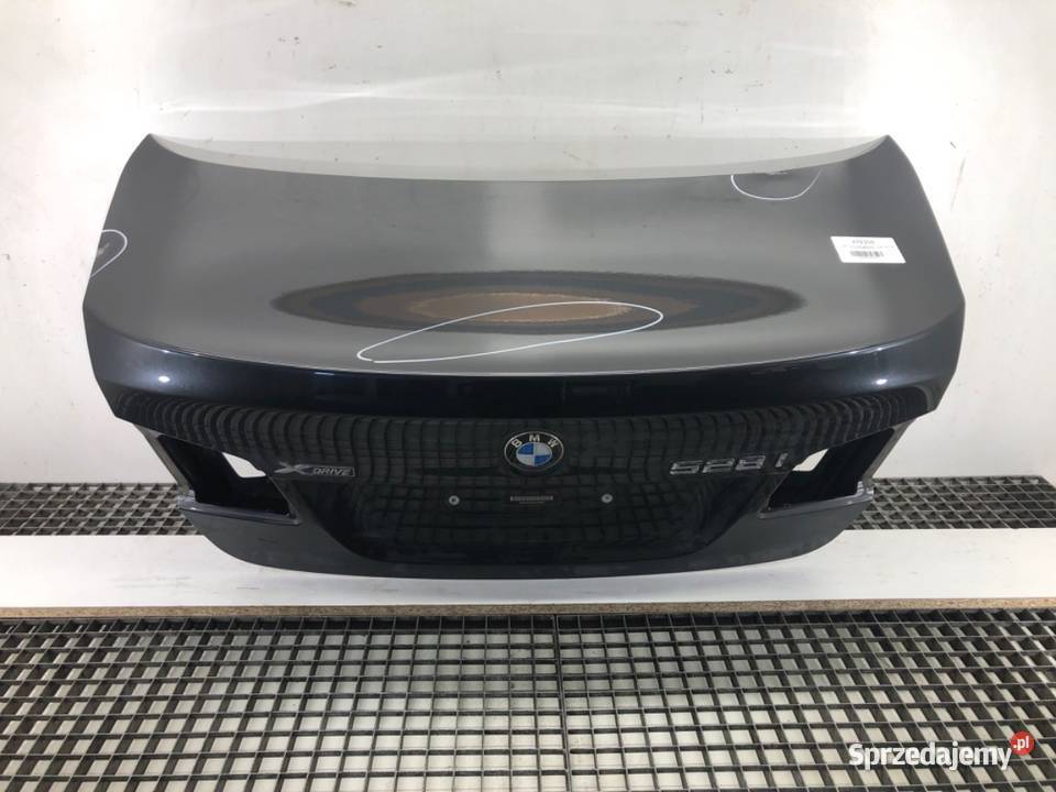 TYLNA KLAPA BMW F10 Hatchback 0916 TYLNA