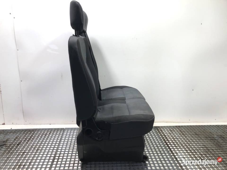 FOTEL PRAWY PRZÓD RENAULT MASTER III Bus sprzedam