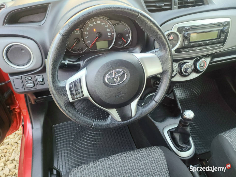 Toyota Yaris krajowa 1 właściciel Salon Polska klimatyzacja Yaris śląskie Chełm Śląski