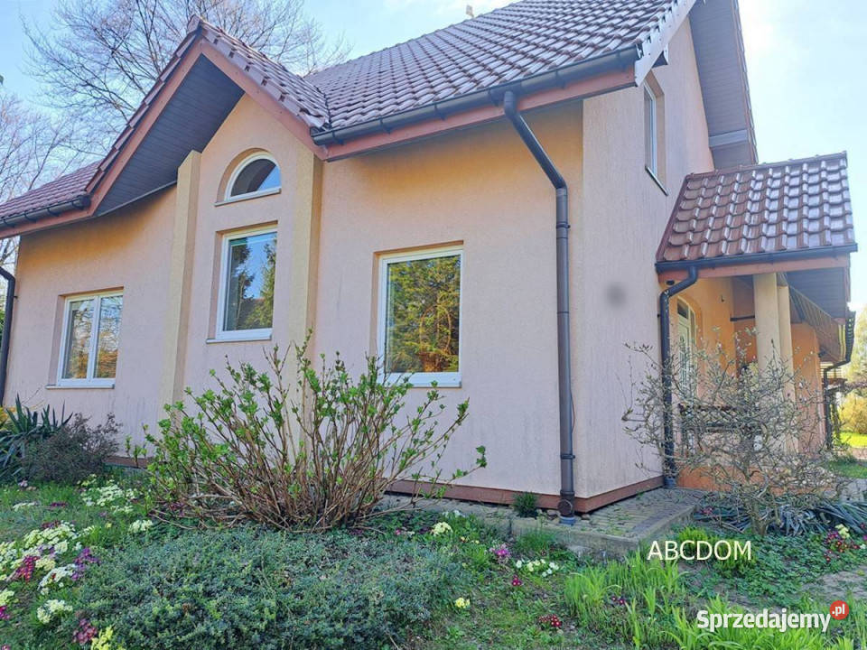 Dom wolnostojący ok Myślenic w otoczeniu lasów utwardzona Droginia sprzedam