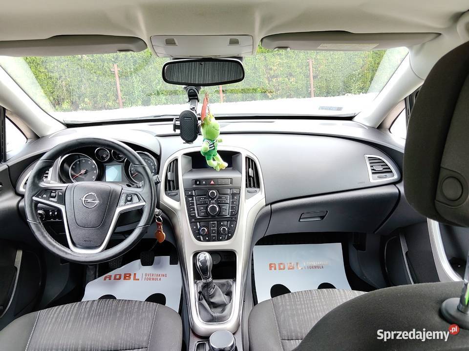 Opel astra J podgrzewane fotele lubelskie Poniatowa sprzedam