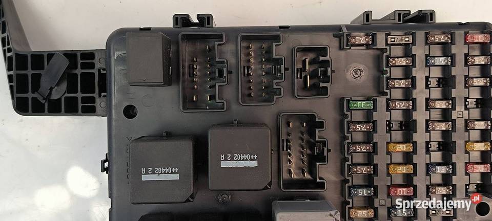 SKRZYNKA BEZPIECZNIKÓW FORD MONDEO MK3 Lipno