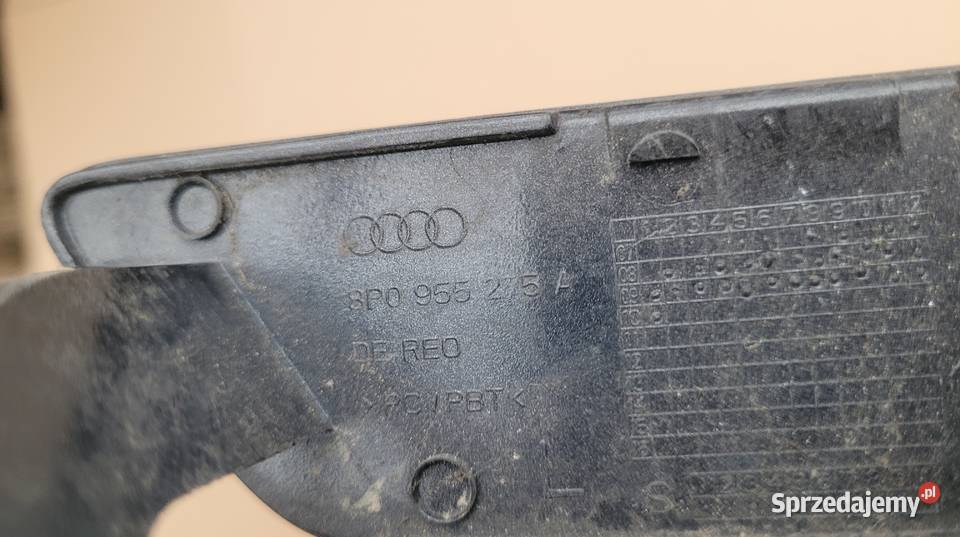 ZAŚLEPKA KLAPKA LEWA SPRYSKIWACZA AUDI A3 LIFT osobowe Ruda Śląska