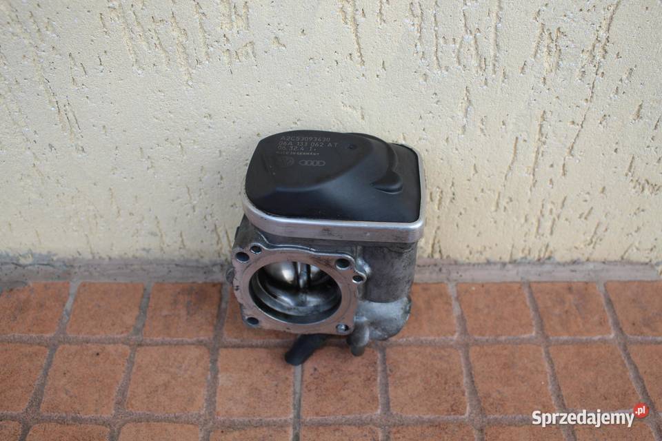 PRZEPUSTNICA VW GOLF V 16 06A133062AT