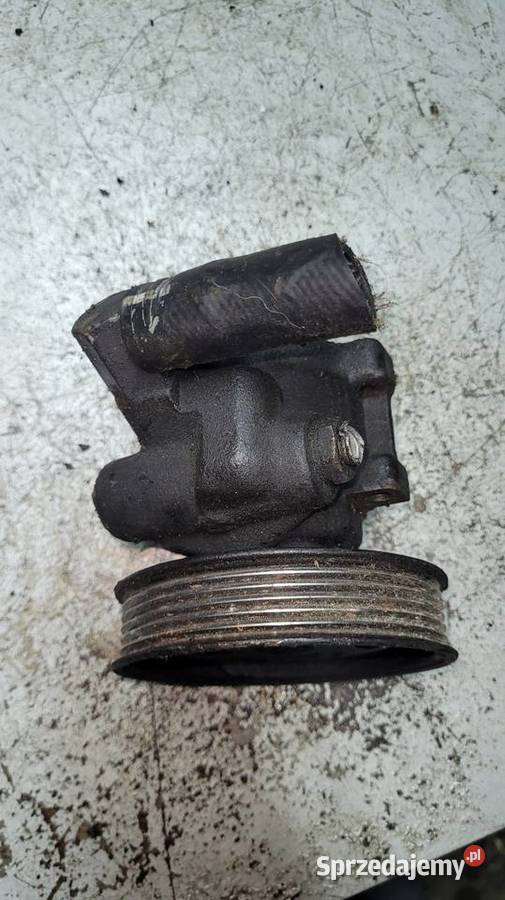 Pompa wspomagania Ford Fiesta 13 Łagów