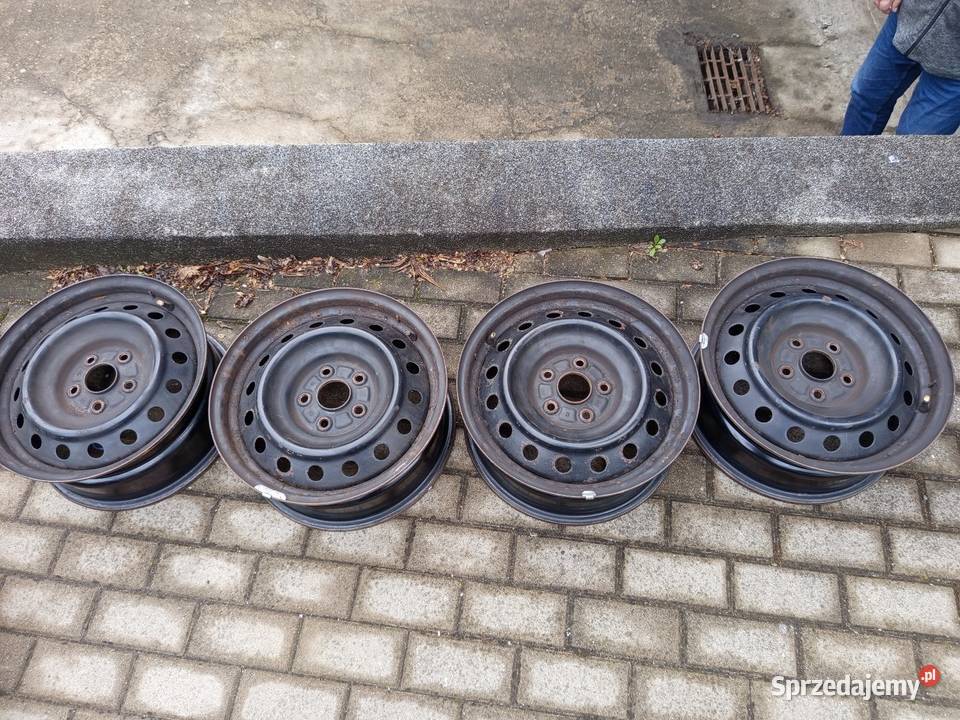 Felgi stalowe z kołpakami Toyota 5x1143 16