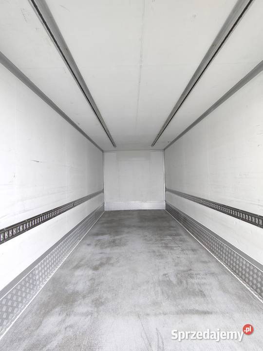 Zabudowa Chłodnicza Kontener Izoterma Magazynowy Laskowa