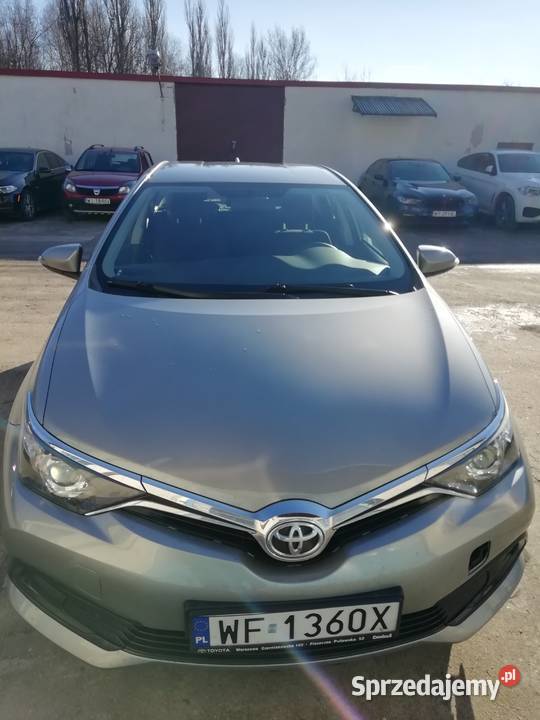 TOYOTA AURIS II LIFT 2017 nieuszkodzony Warszawa