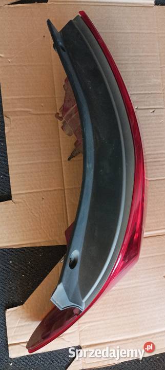 Hyundai i20 FL lampa tylna lewa osobowe łódzkie Łódź