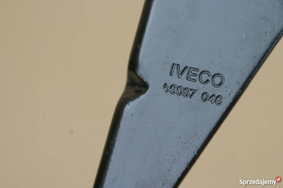 IVECO DAILY III ZAWIAS MASKI LEWY Bieleń