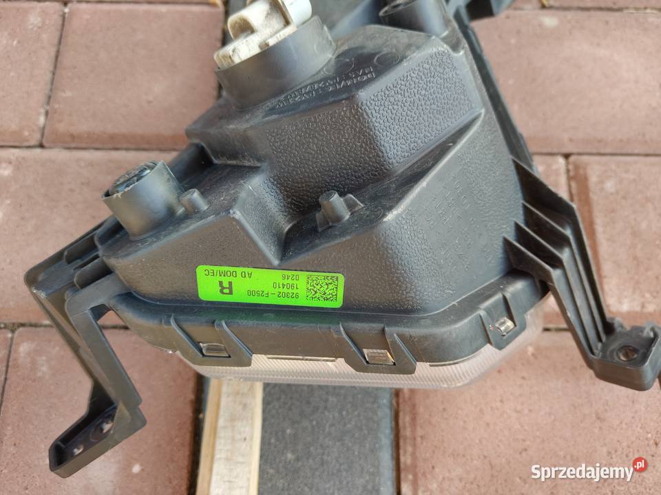 KIERUNKOWSKAZ PRAWY HYUNDAI ELANTRA VI Rok produkcji 2019 Katowice