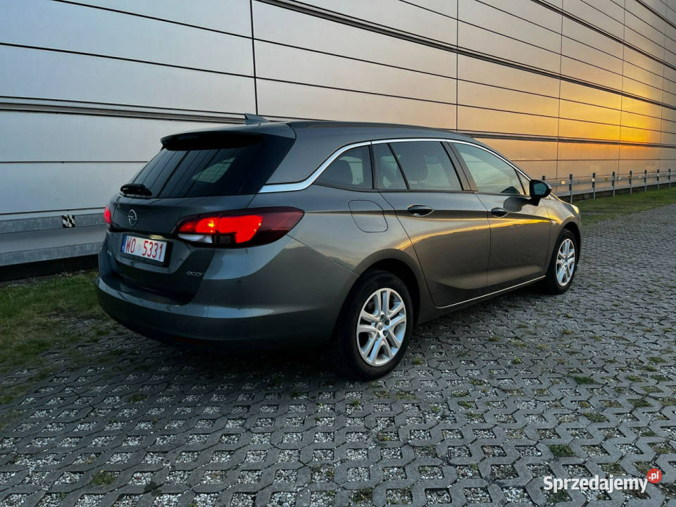 Opel Astra 10 Turbo bezwypadkowy FVAT Rozalin