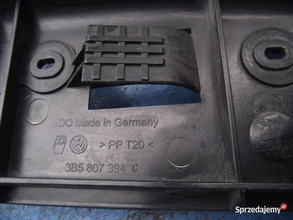 Ślizg zderzaka tylnego Vw Passat B5 sedan dolnośląskie Wrocław
