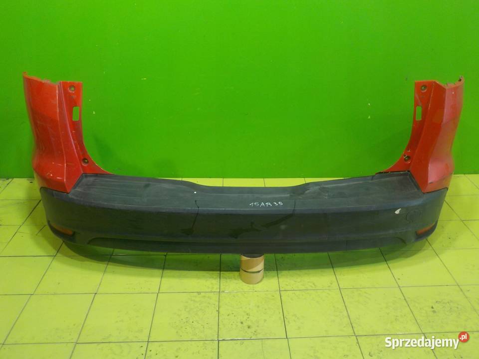 FORD FOCUS MK3 16 TDCI 11r 5D zderzak tyl Zderzaki mazowieckie Suków