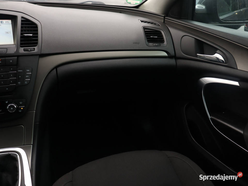 Opel Insignia 18 asystent pasa ruchu Bielany Wrocławskie