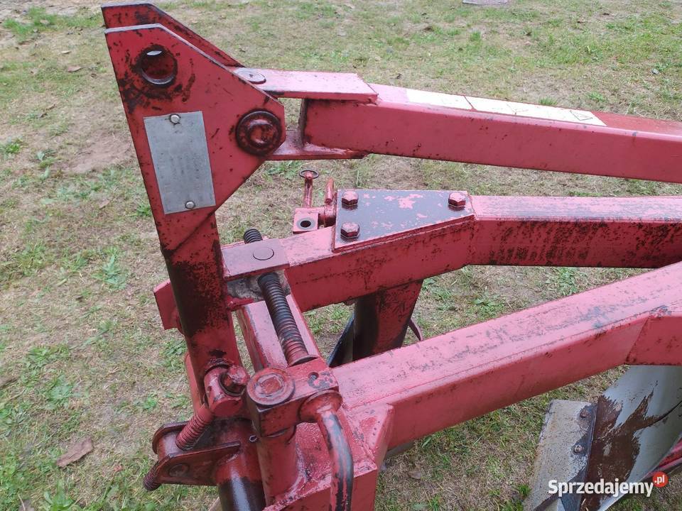 Pług 4skibowy średni na wysokiej słupicy nieuszkodzony Dąbrowa Tarnowska sprzedam