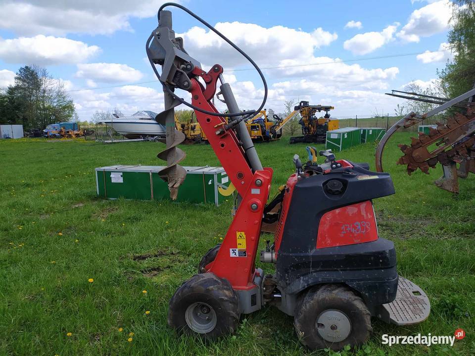 Ditch Witch Zahn R300