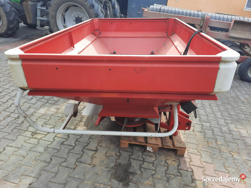 Rozsiewacz nawozów mineralnych LELY CENTERLINER warmińsko-mazurskie Włosty