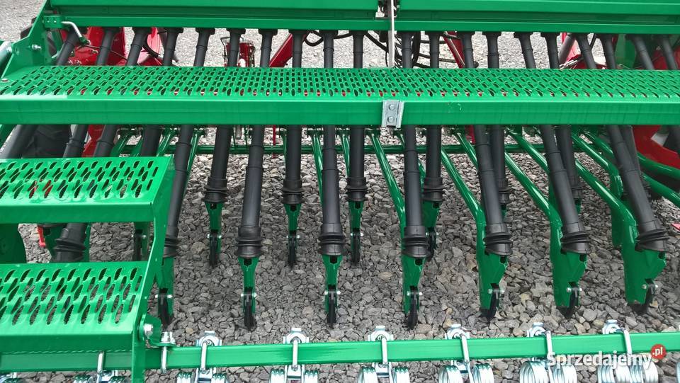 Siewnik zbożowy 25m AGROMASZ BOMETredlice Tarnogród sprzedam
