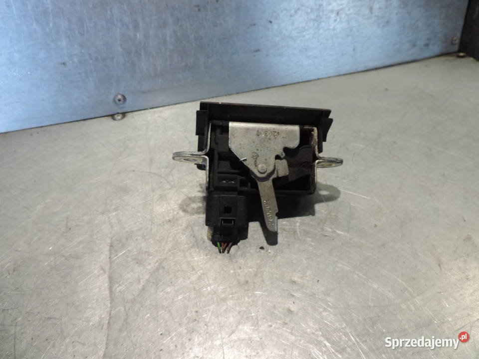 ZAMEK KLAPY TYŁ SEAT ALTEA 5P8827505 małopolskie Nowy Sącz